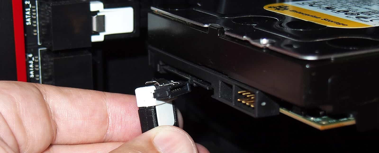 connecting hard disk to motherboard