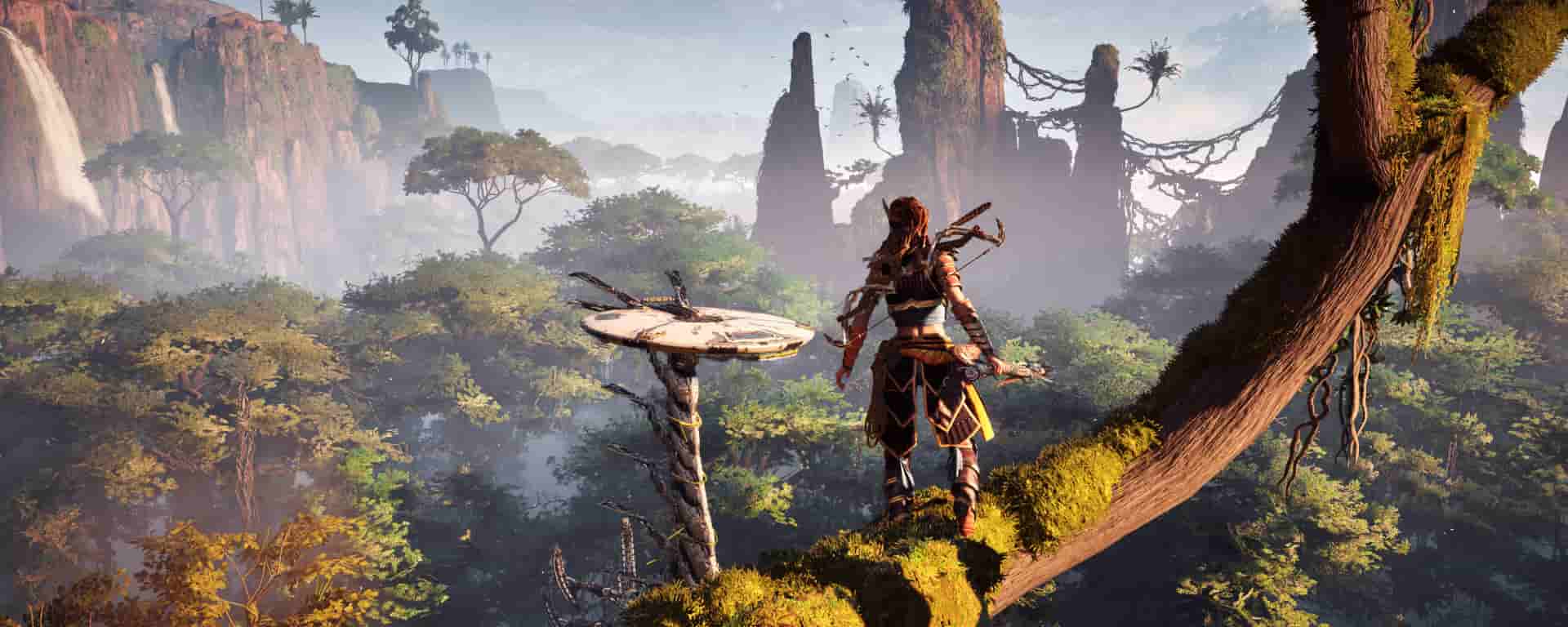 Horizon Zero Dawn standing on a tree