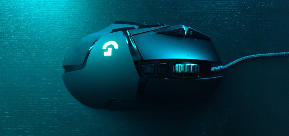 Logitech G502 Hero front