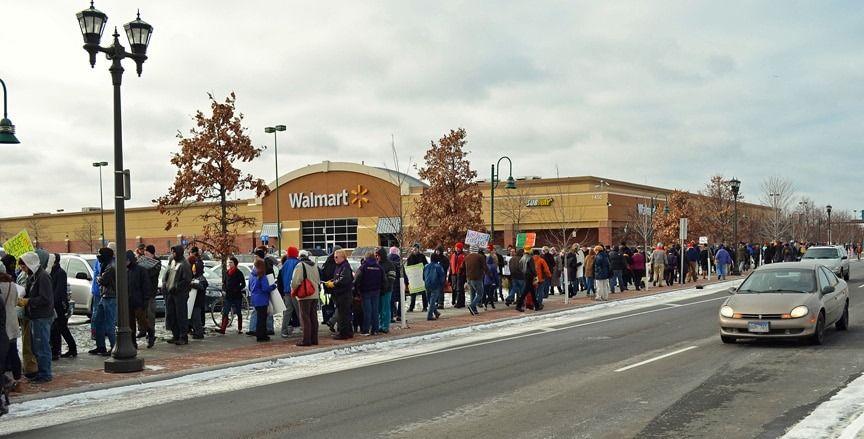 walmart black friday waiting line