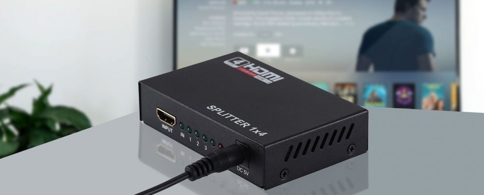 An HDMI 1x4 Splitter