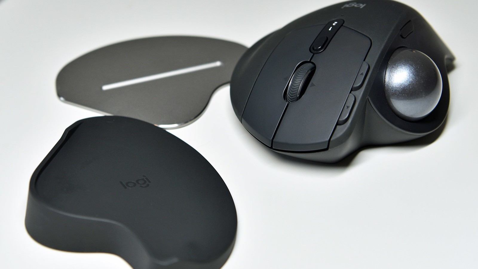 logitech ergonomic mouse