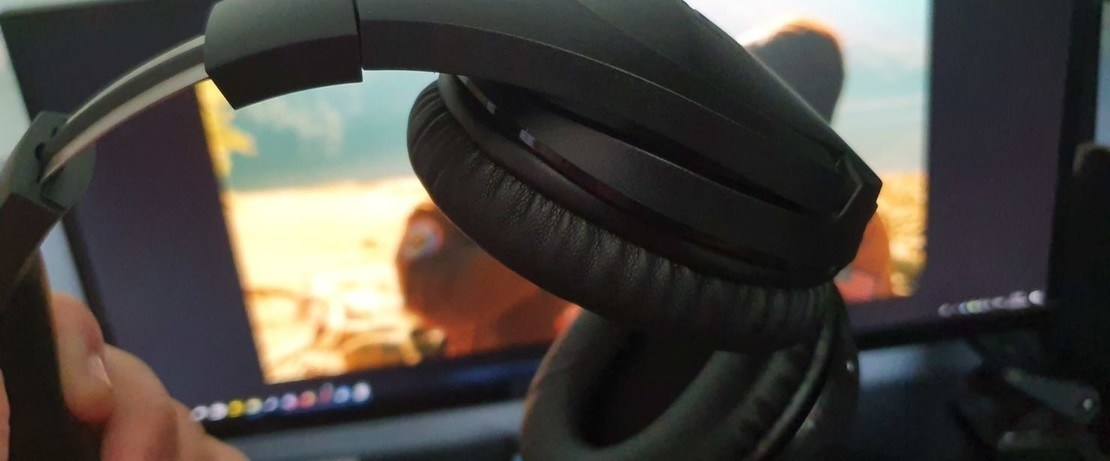 HyperX Cloud Stinger Gaming Headset with Monitor on Background