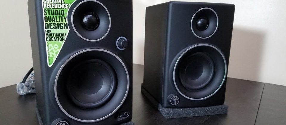 Mackie CR3 Studio Monitor on Desk