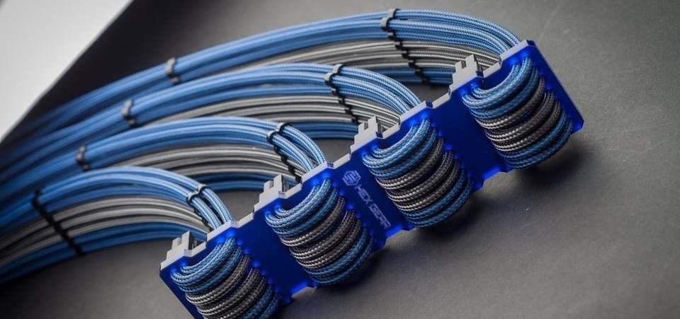 Cables in a Wire Comb